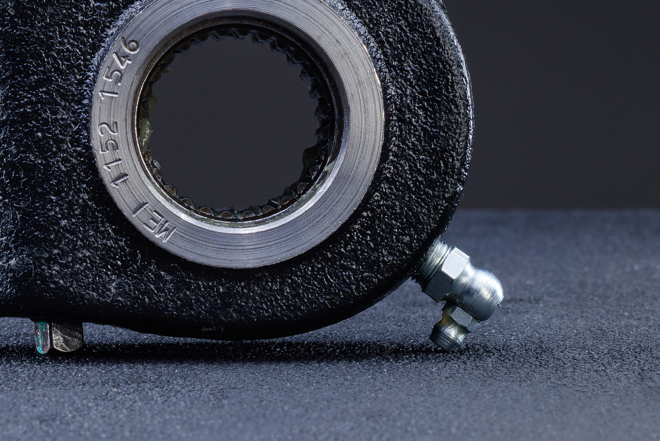 Automatic Slack Adjuster fully-seal design