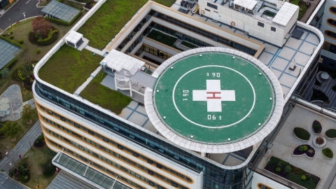 helicopter pad on top of hospital