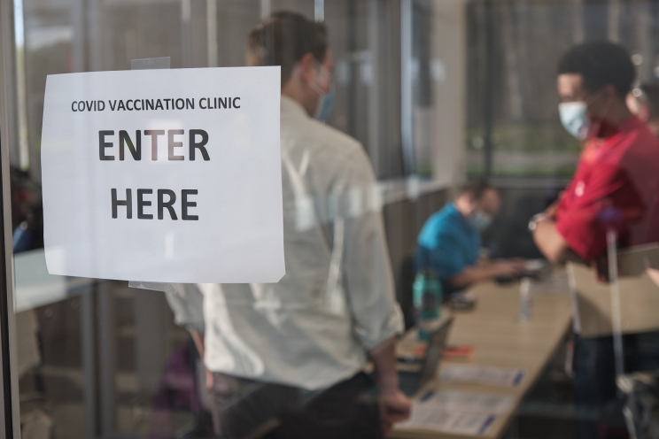 enter here sign on glass door