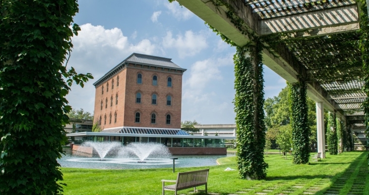 Cummins Corporate Office Building