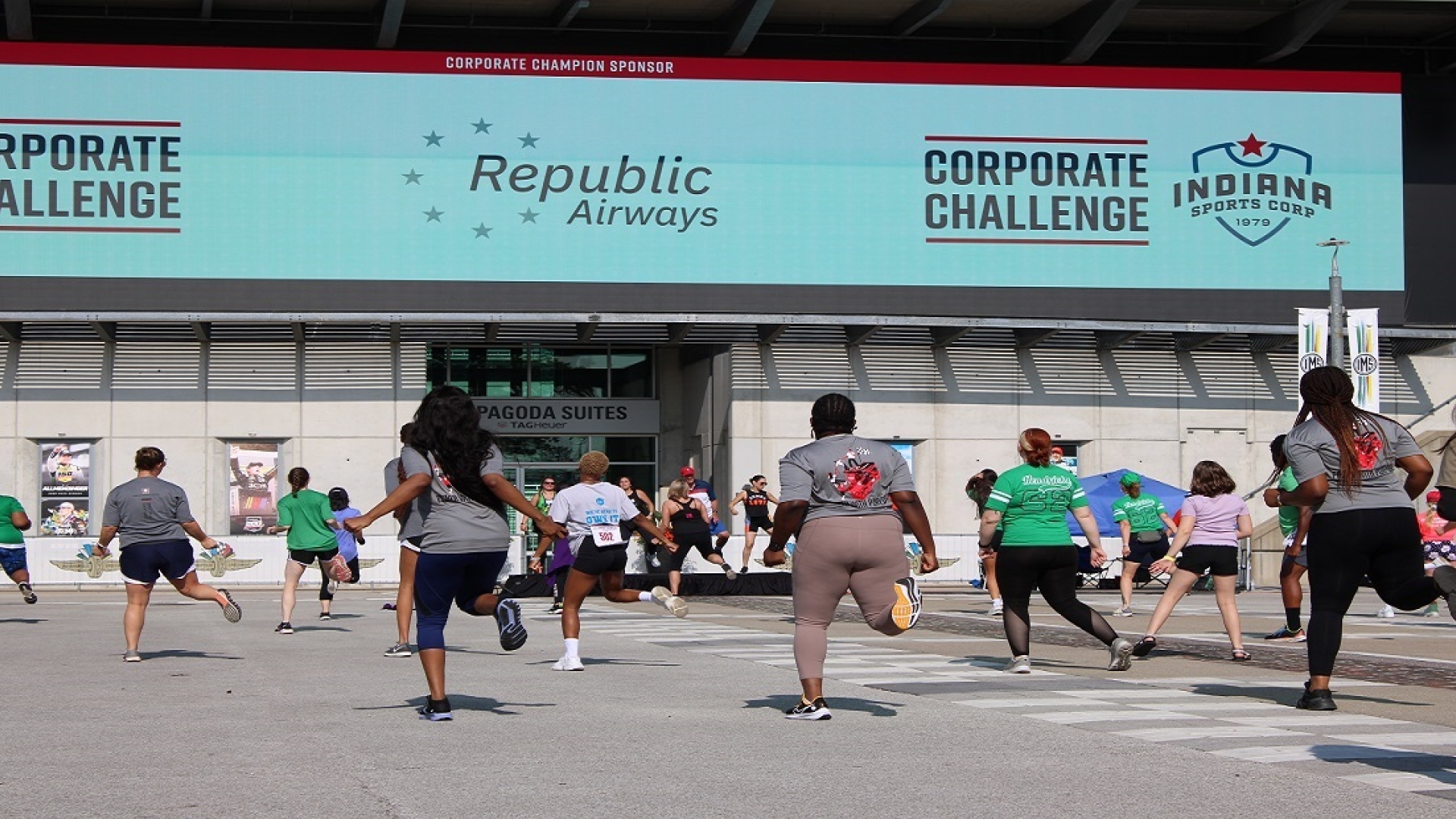 Cummins employees at the corporate challenge. 