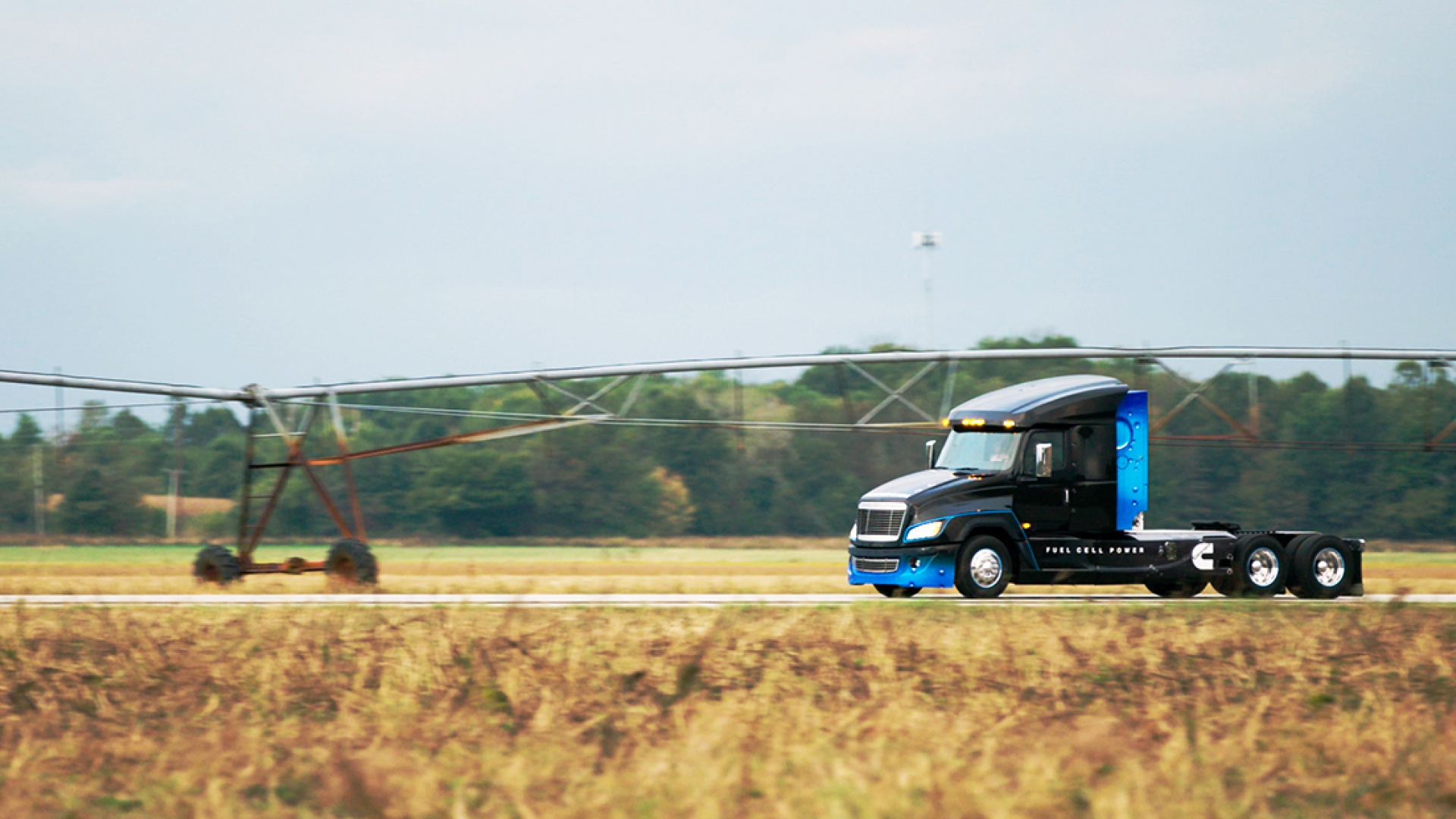 Cummins hydrogen fuel cell truck