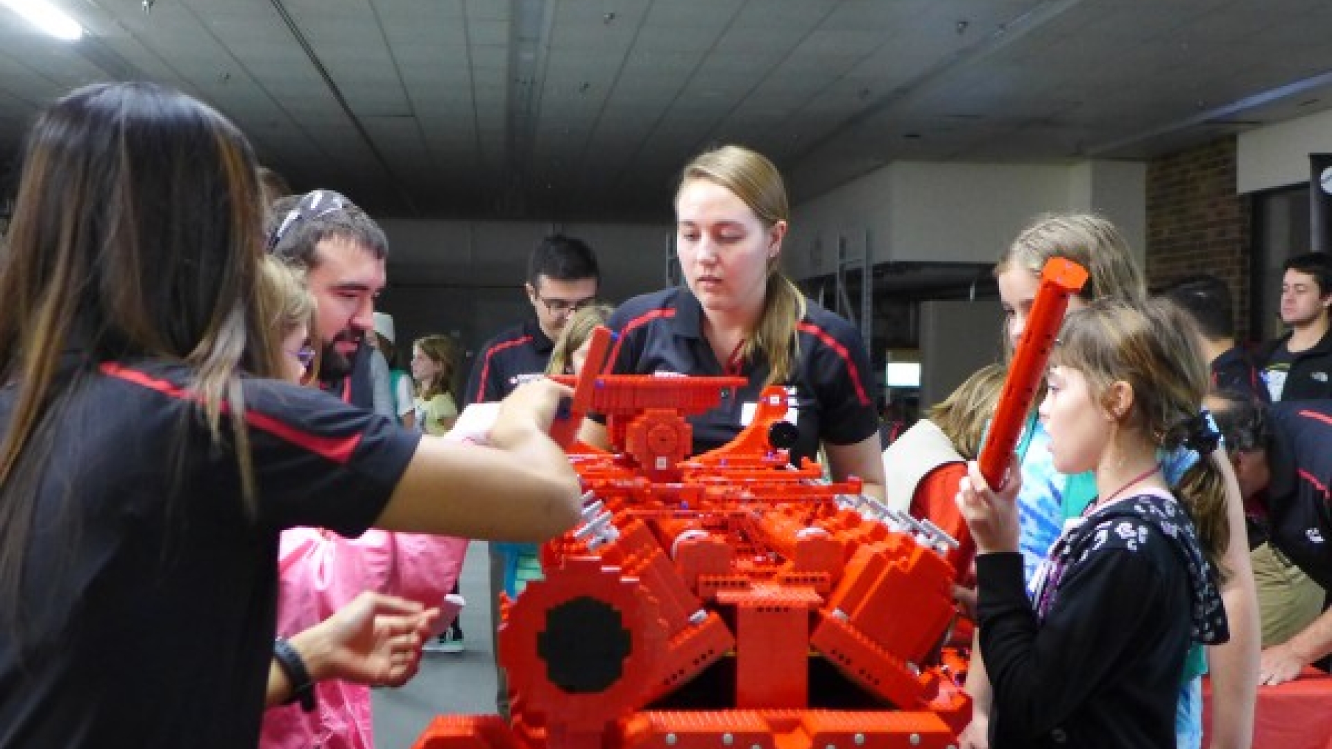 Cummins employees help promote STEM